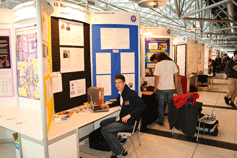 Stand von Philipp Schmidt beim Jugend forscht Bundeswettbewerb